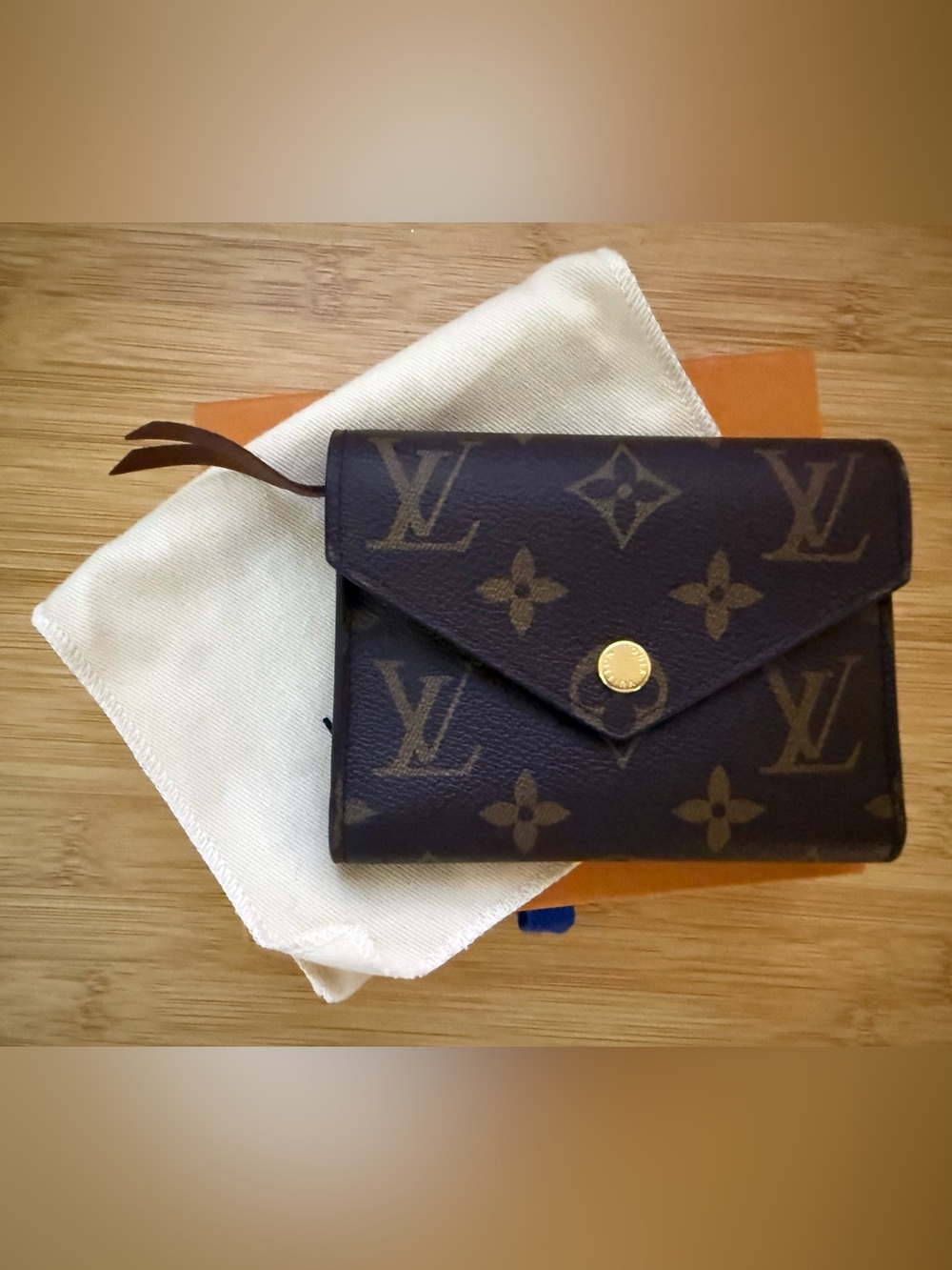 Authentic LV Victorine wallet